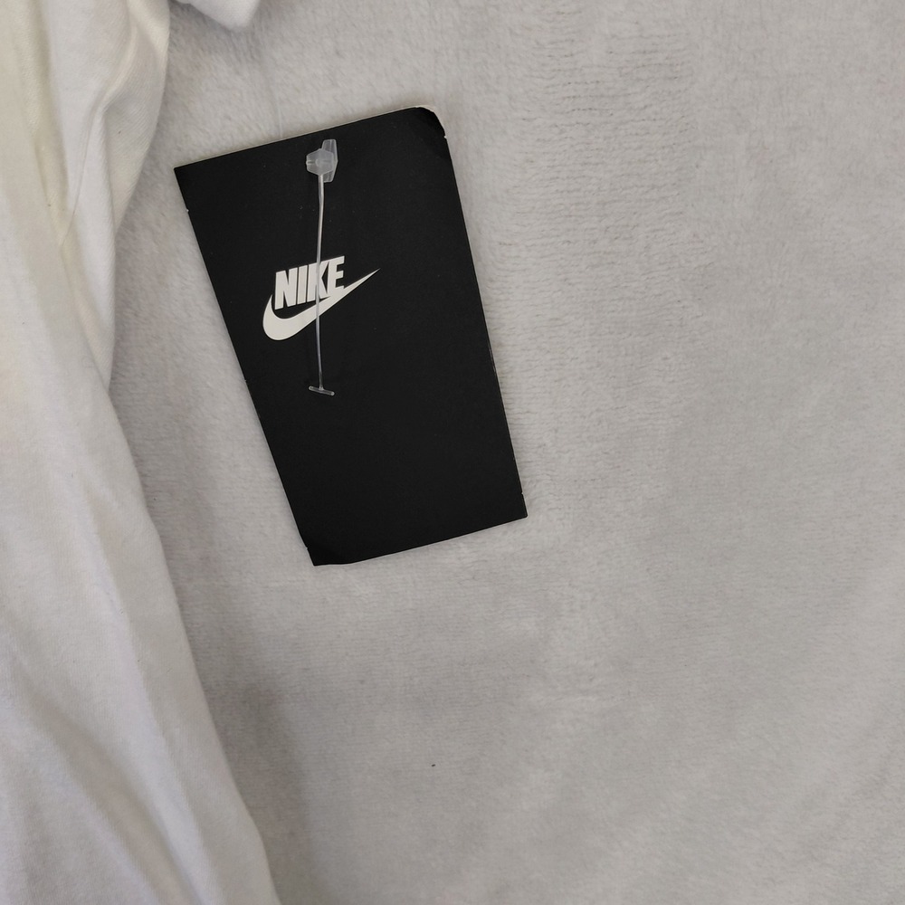 Nike Girls XL White Just Do It Glitter Graphic T-Shirt AQ3027-100 NWT - Picture 3 of 7